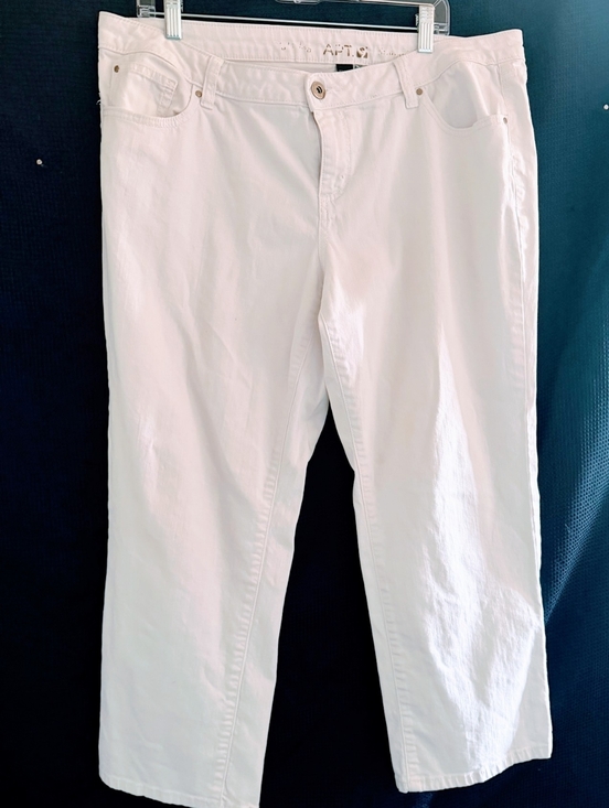 Apt. 9 Pants - Apt 9 White Straight-Leg Capri Pants Sz 16